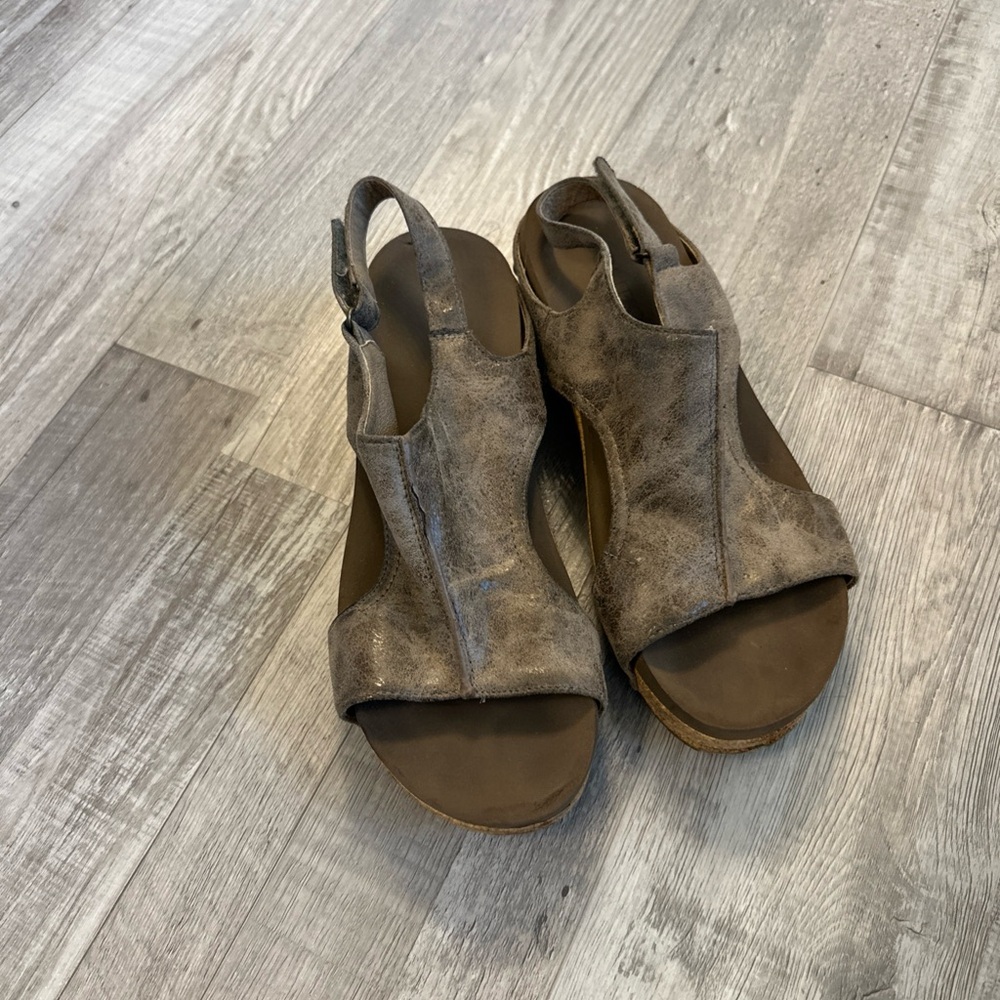 Corkys Boutique Metallic Burnout Peep Toe Sandals Carley Women’s 8